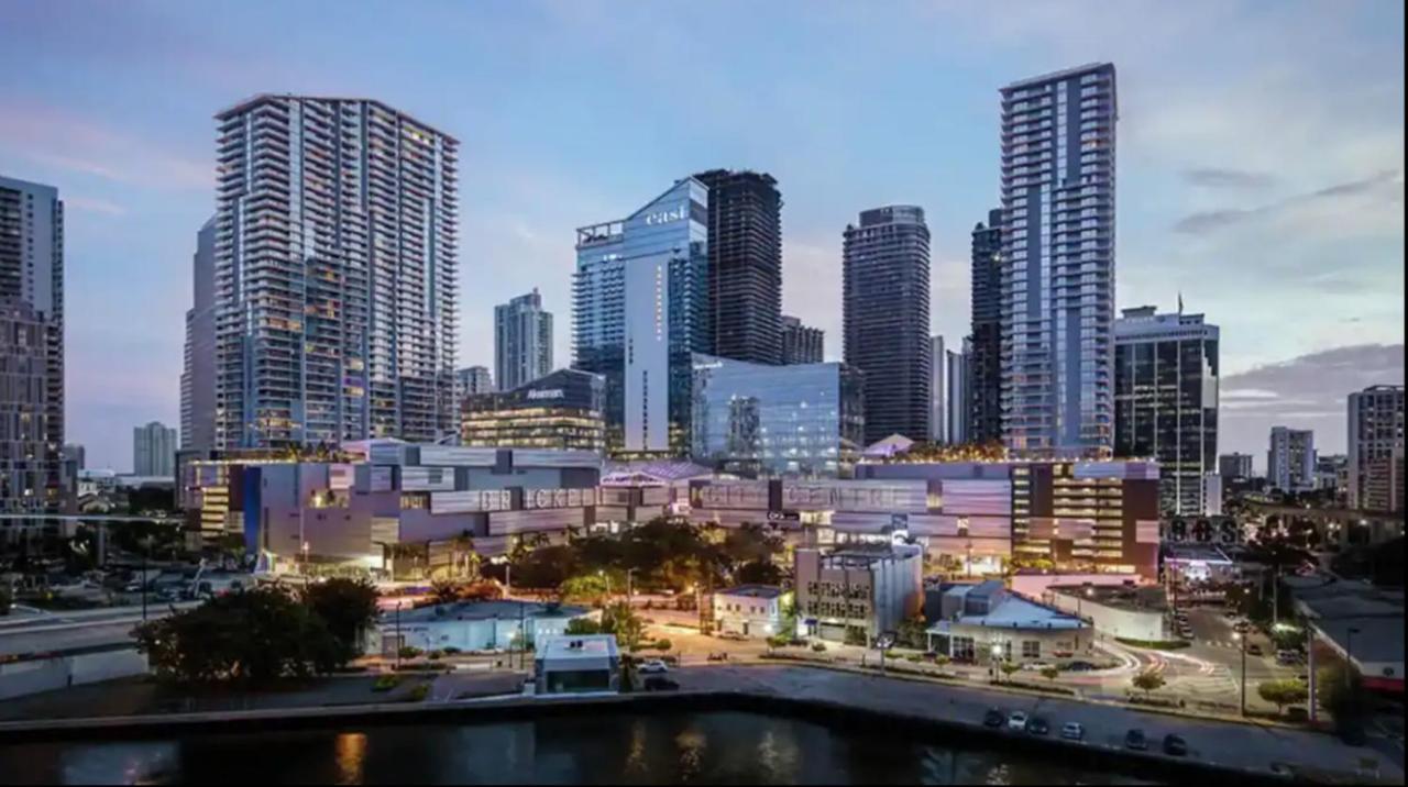 Appartamento Modern 1 Bed In The Heart Of Brickell With Free Parking Miami Esterno foto