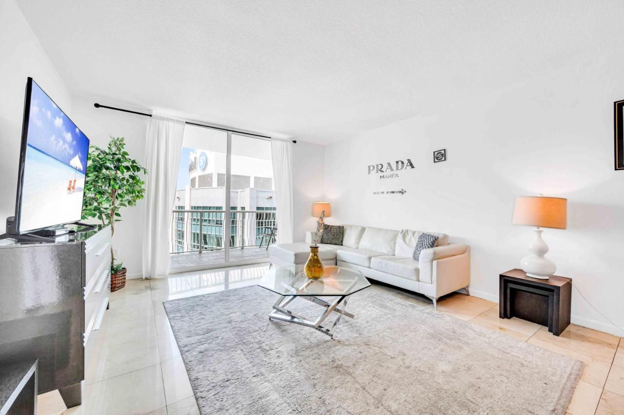 Appartamento Modern 1 Bed In The Heart Of Brickell With Free Parking Miami Esterno foto