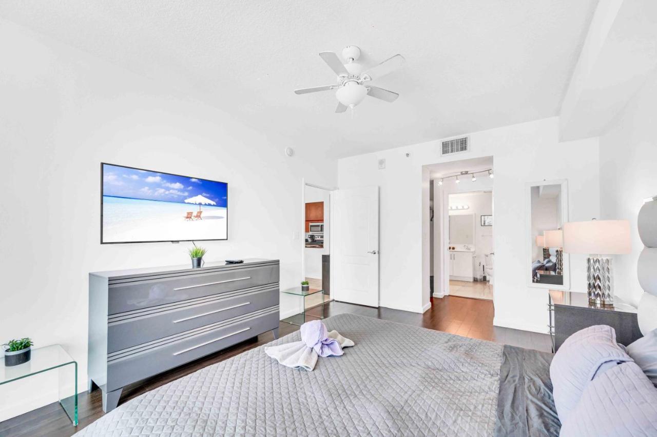 Appartamento Modern 1 Bed In The Heart Of Brickell With Free Parking Miami Esterno foto