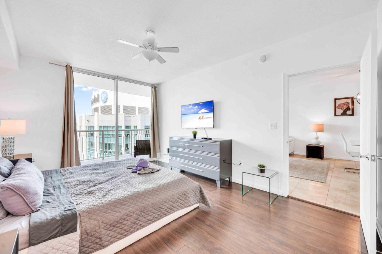Appartamento Modern 1 Bed In The Heart Of Brickell With Free Parking Miami Esterno foto